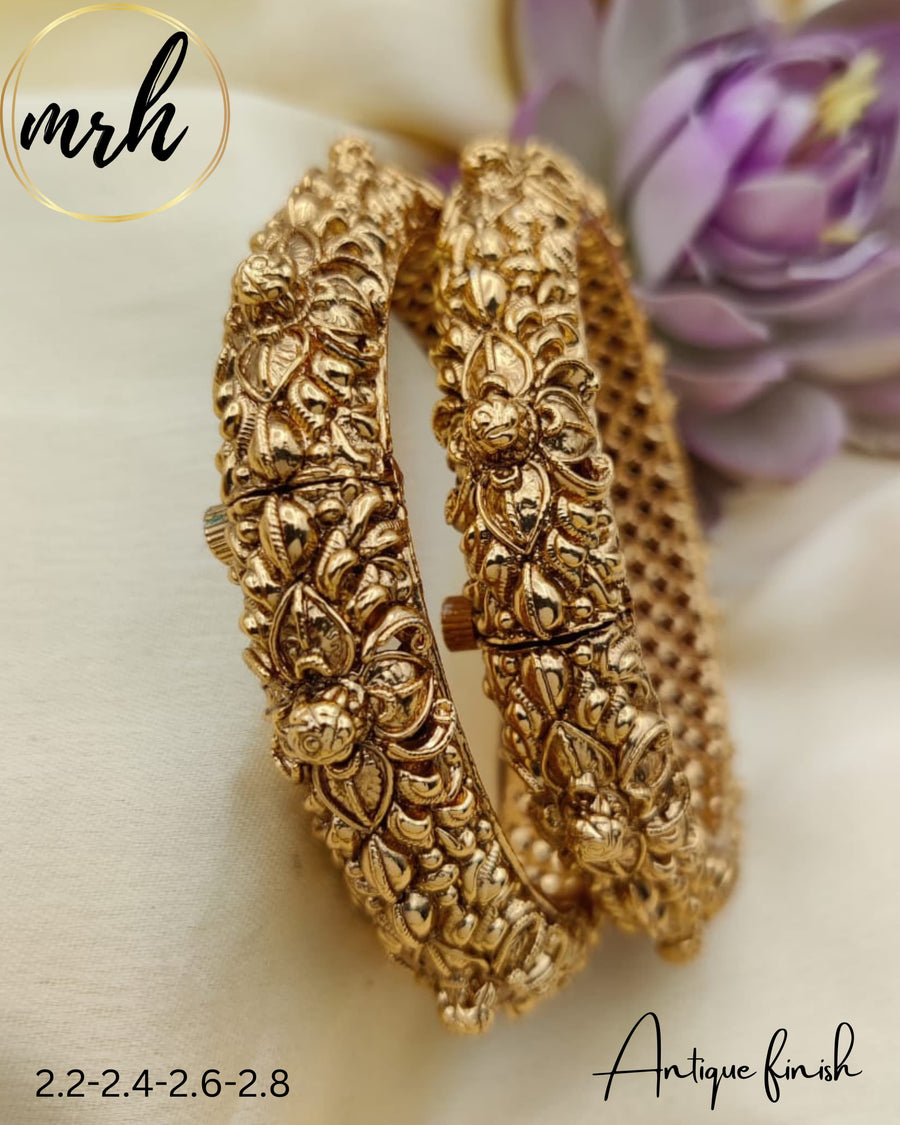 Gold Platted Openable Bangles