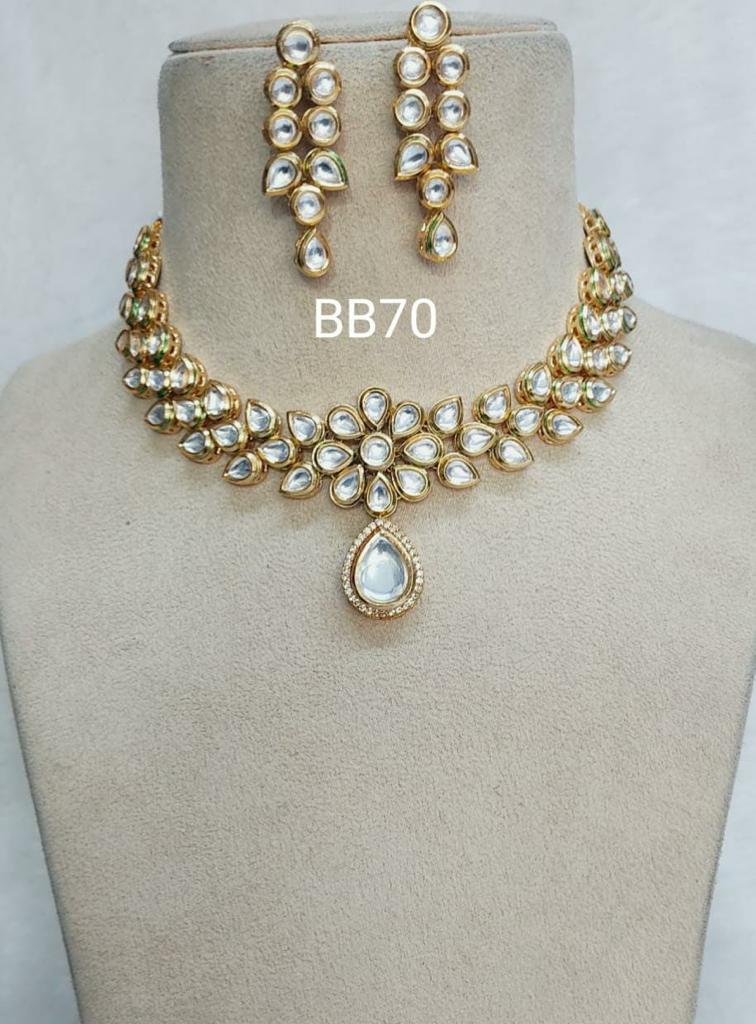 Kundan Necklace Set
