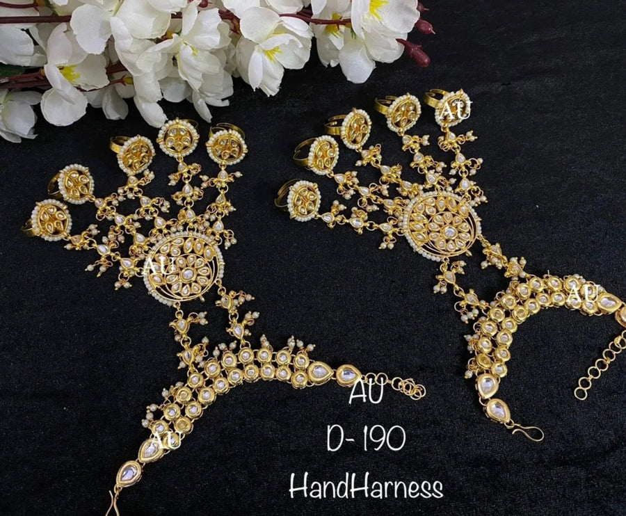 Kundan Hathphool