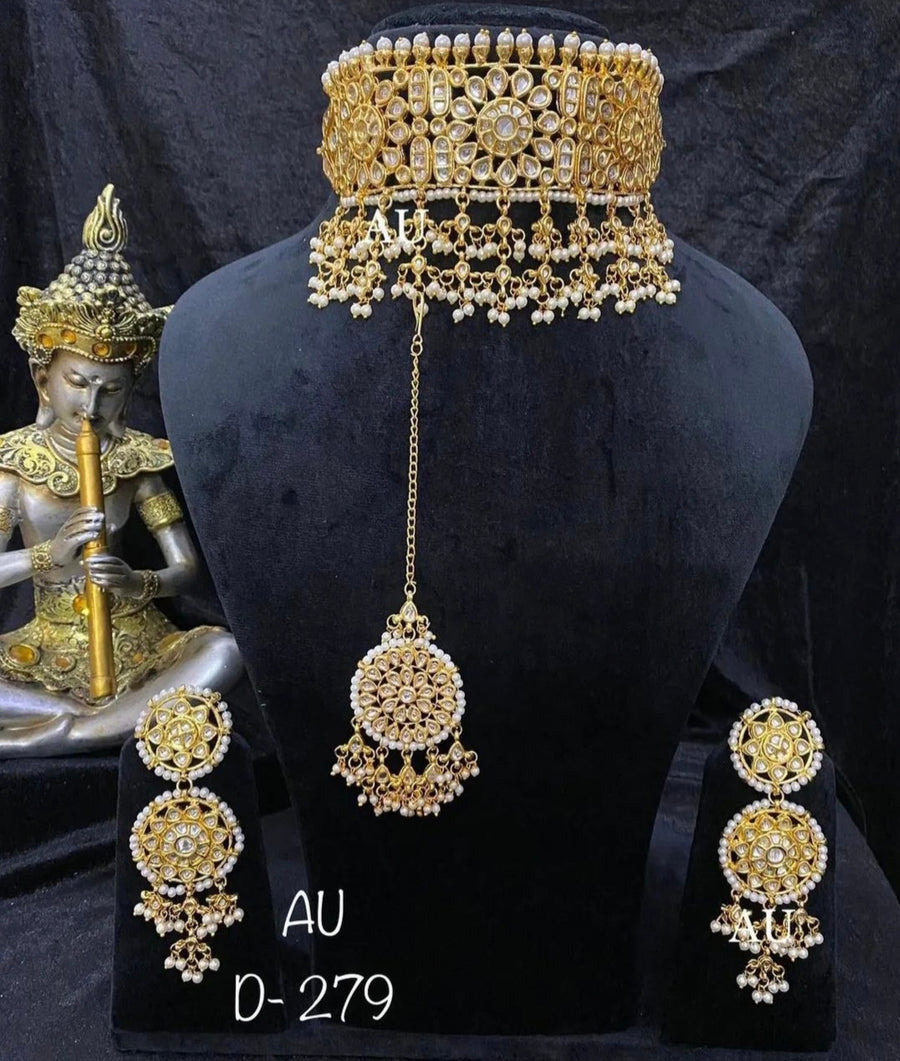 Kundan Choker set