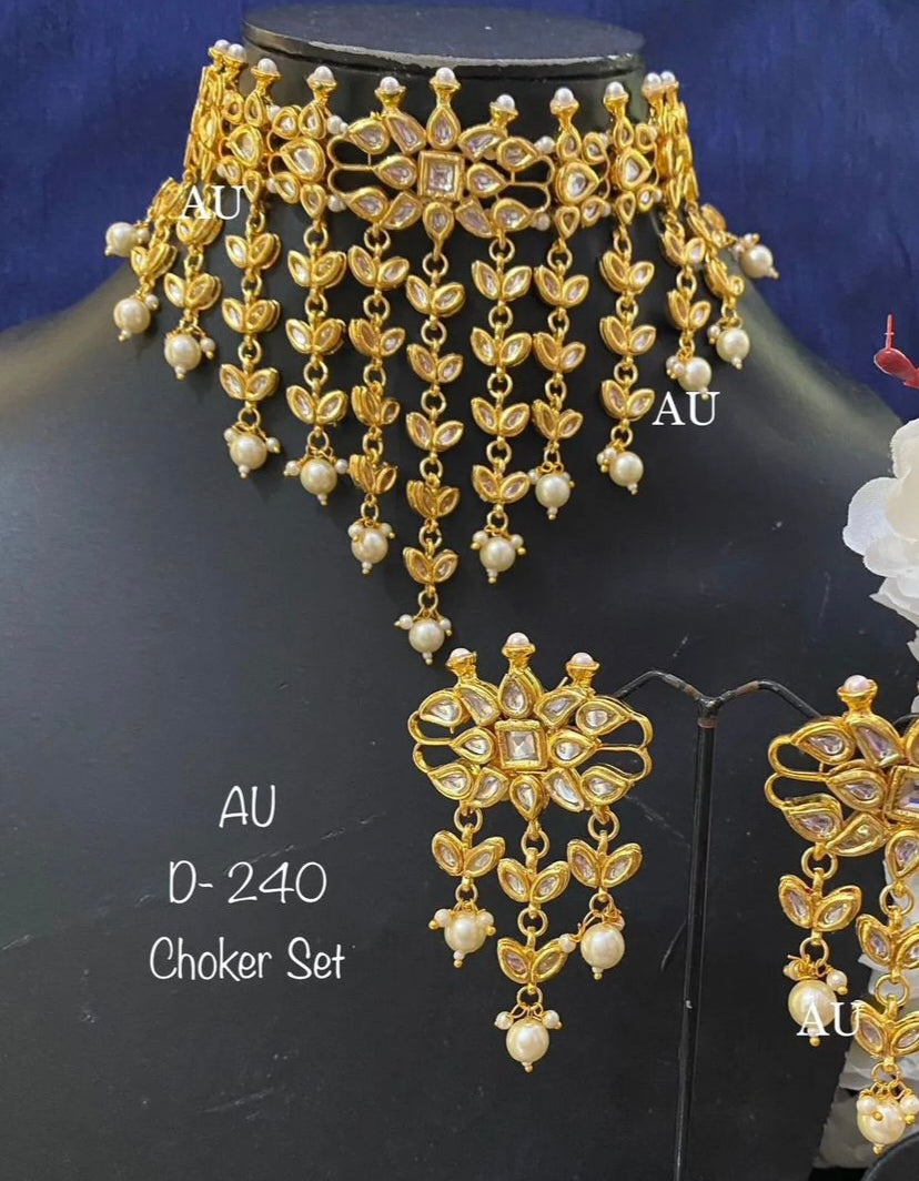 Kundan Choker Set