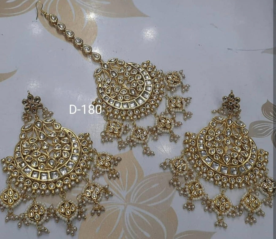 Kundan Earrings and Maangtikka