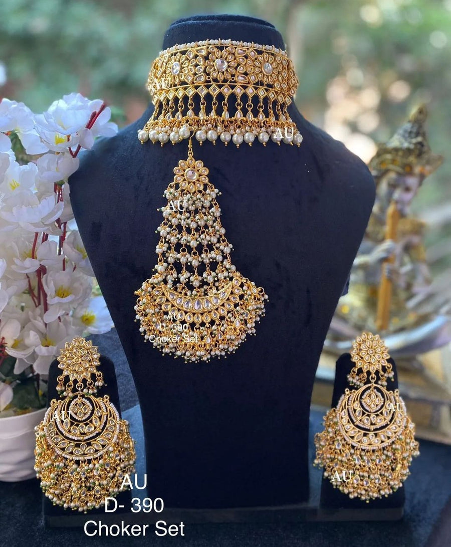 Kundan Choker set