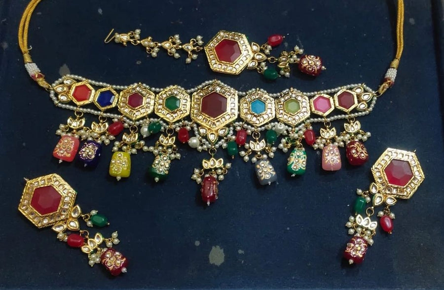 Kundan Choker Set
