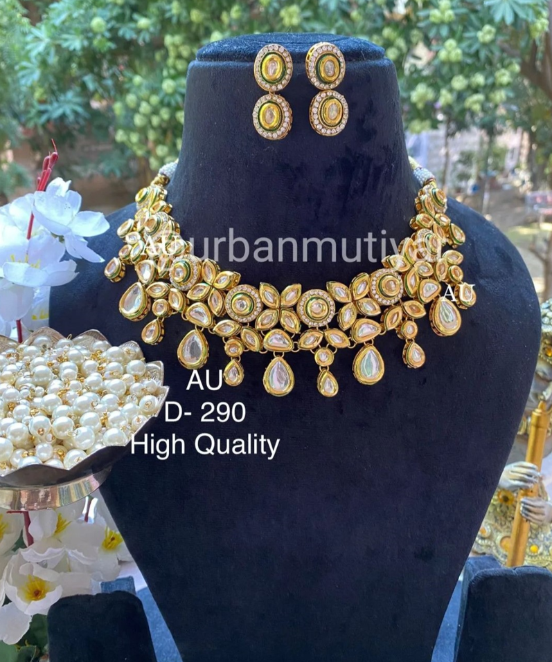 Kundan Necklace Set